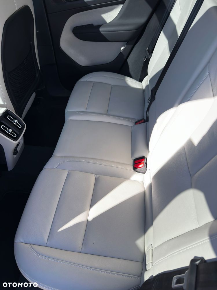 Volvo XC 40 B5 B AWD Ultimate Bright - 16