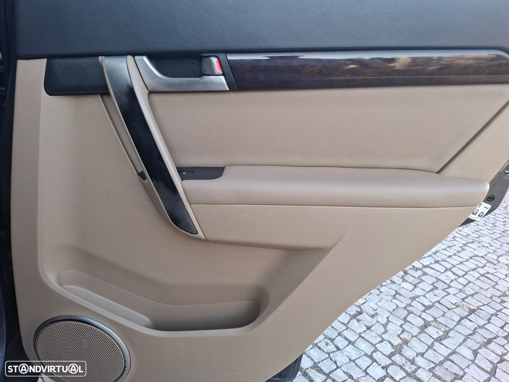 Chevrolet Captiva 2.0 VCDi LT 7L - 31