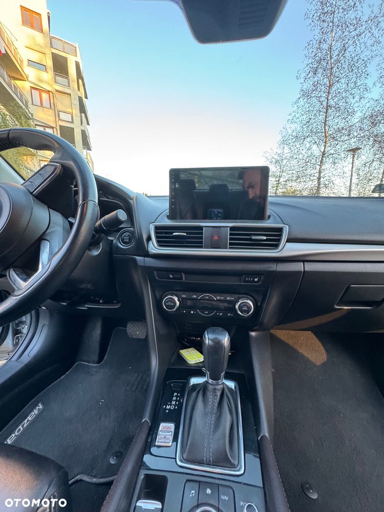 Mazda 3 - 7