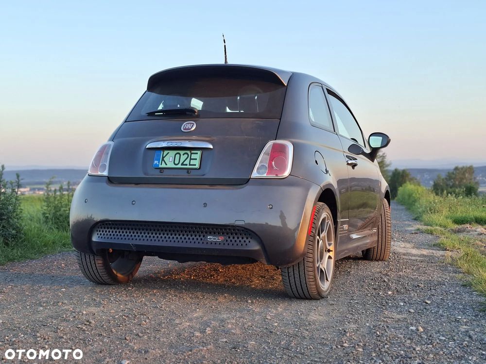 Fiat 500e - 12