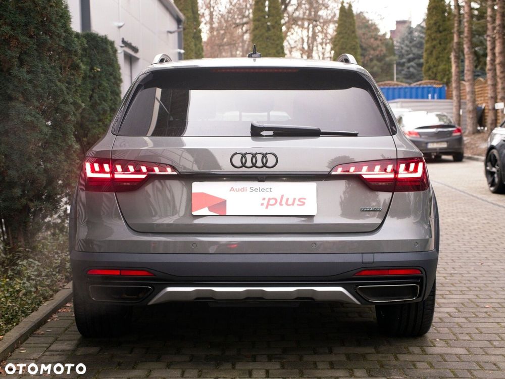 Audi A4 Allroad - 12