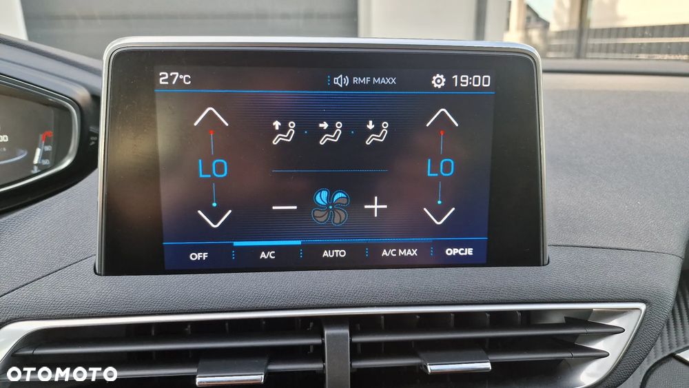Peugeot 3008 PureTech 130 Stop & Start GPF Allure - 34