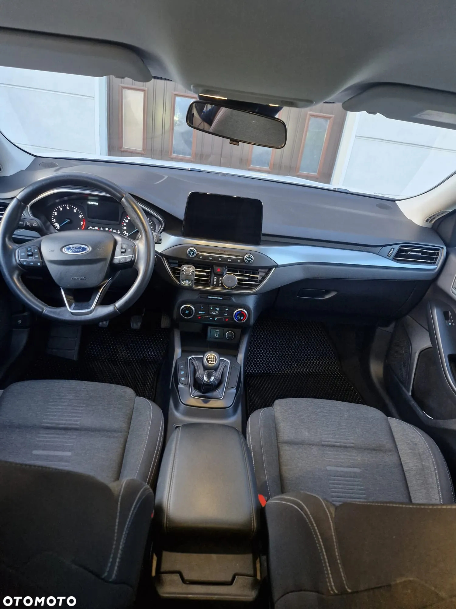 Ford Focus 1.5 EcoBoost Active - 8