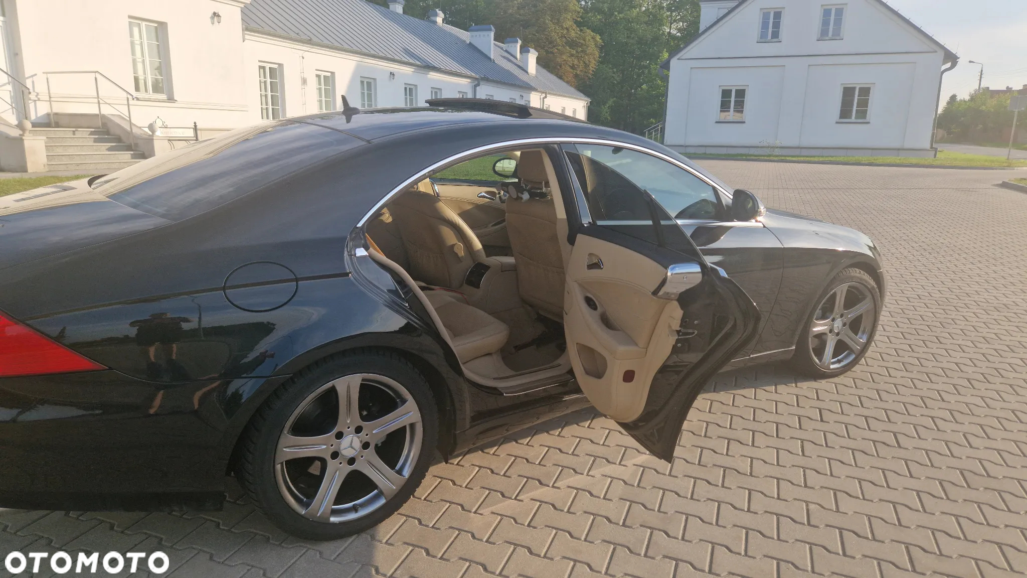 Mercedes-Benz CLS 500 - 13