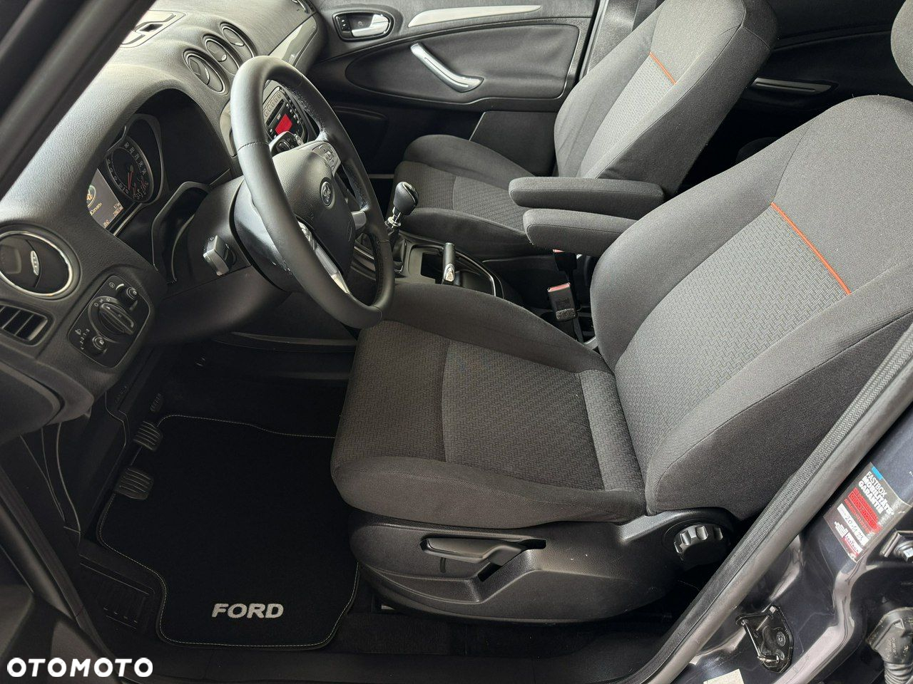 Ford Galaxy - 18