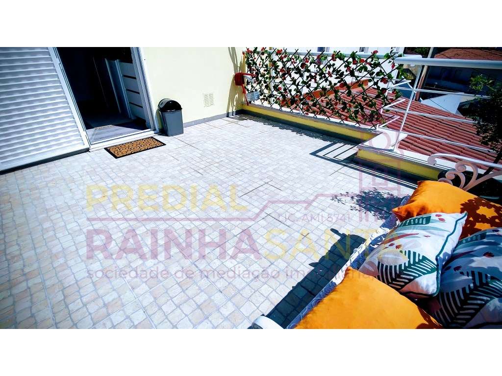 T0 mobilado e equipado com terraço - Bairro Norton de Matos Coimbra - Grande imagem: 4/13