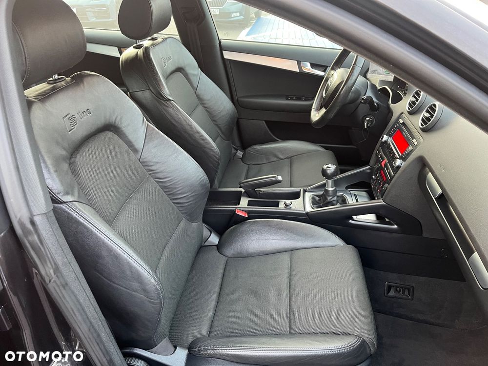 Audi A3 Sportback 1.8 TFSI S line Sportpaket Plus - 30