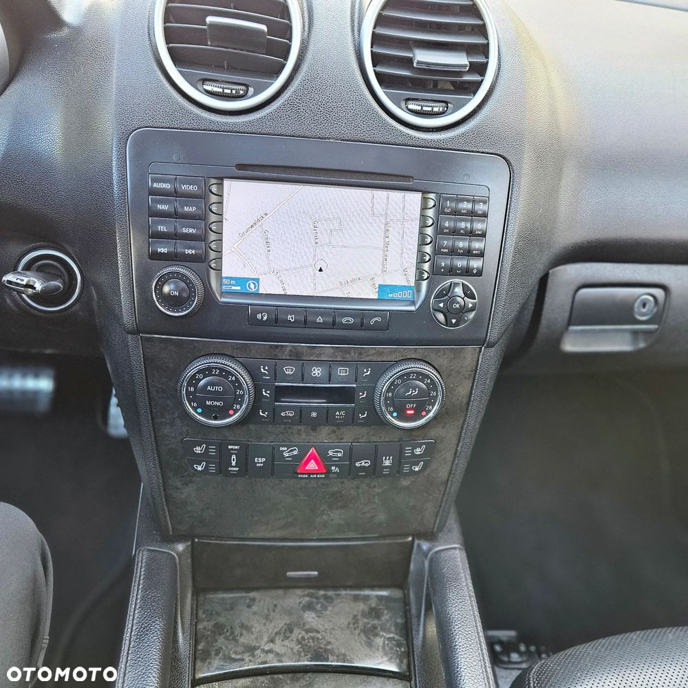 Mercedes-Benz ML - 16