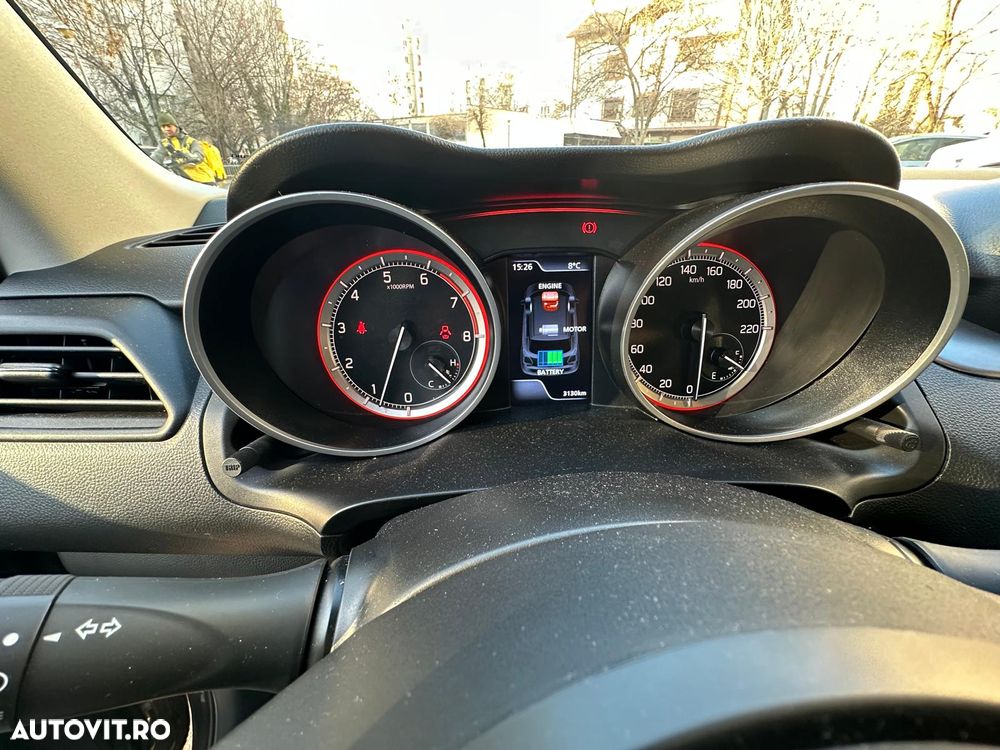 Suzuki Swift 1.2 Dualjet 12V AllGrip MHEV Spirit - 5