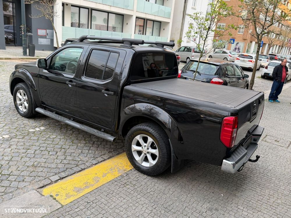 Nissan Navara 2.5 dCi CD LE Hi-Tech +P.Premium 4WD - 9