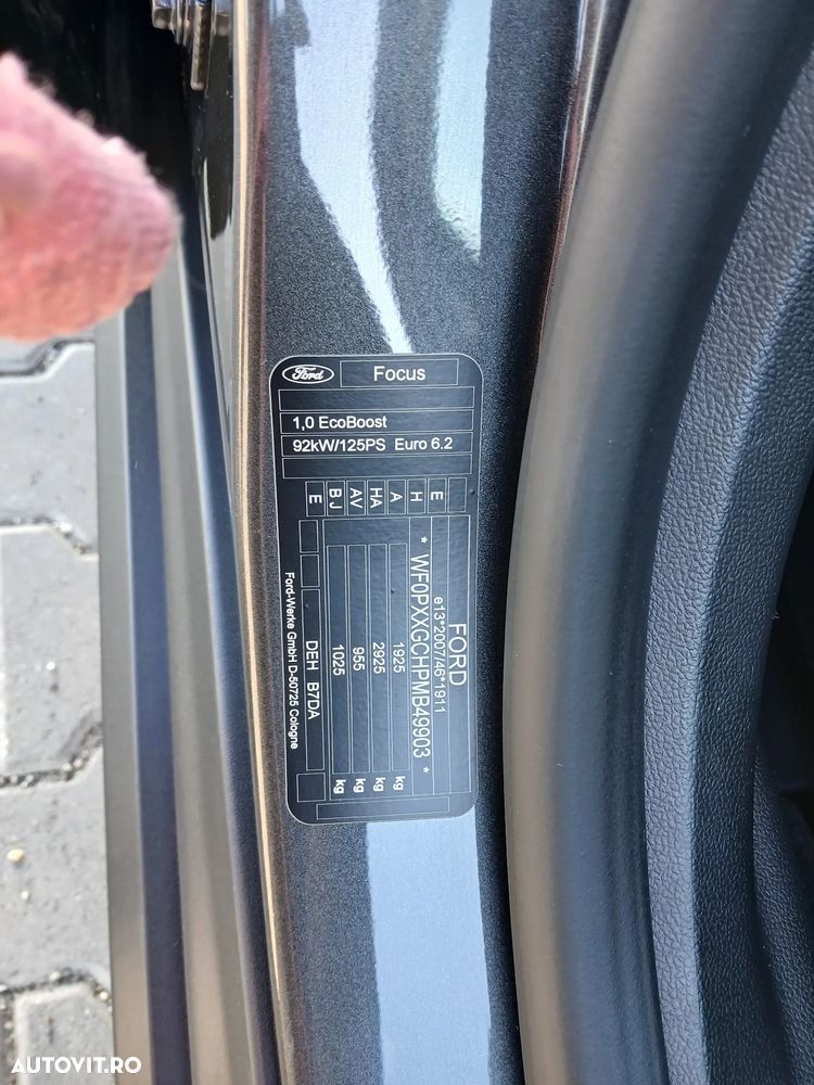 Ford Focus 1.0 EcoBoost Connected - 39