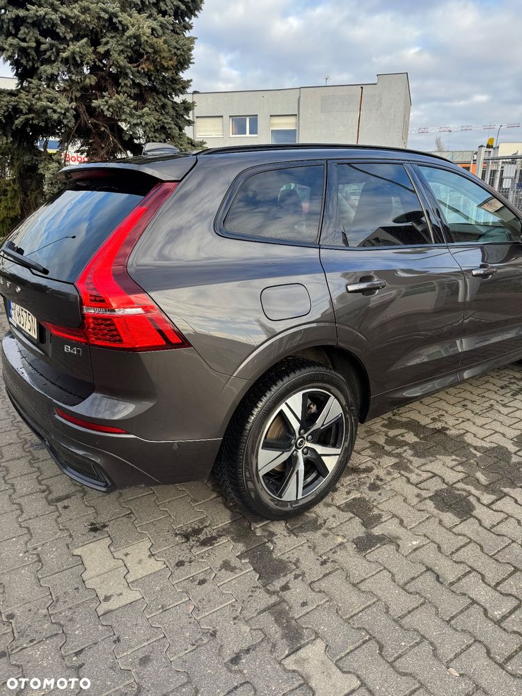 Volvo XC 60 B4 B Plus Dark - 3
