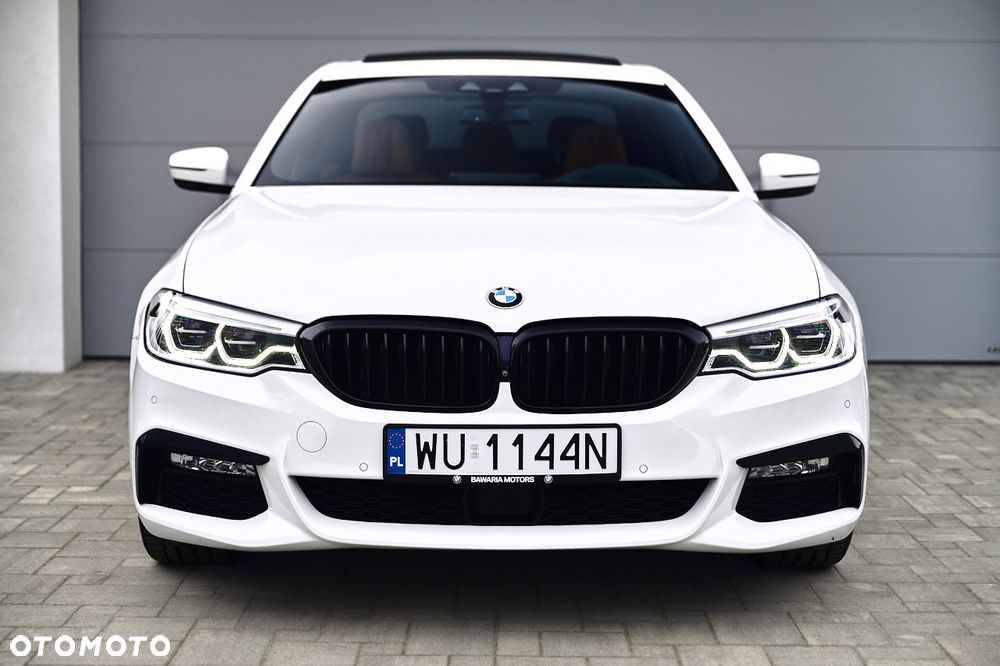 BMW Seria 5 530i xDrive M Sport sport - 9