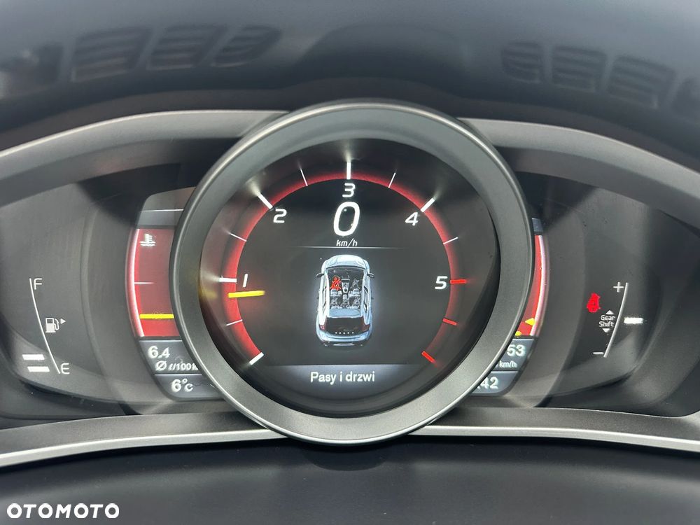 Volvo V40 Cross Country D2 Drive-E Ocean Race - 27