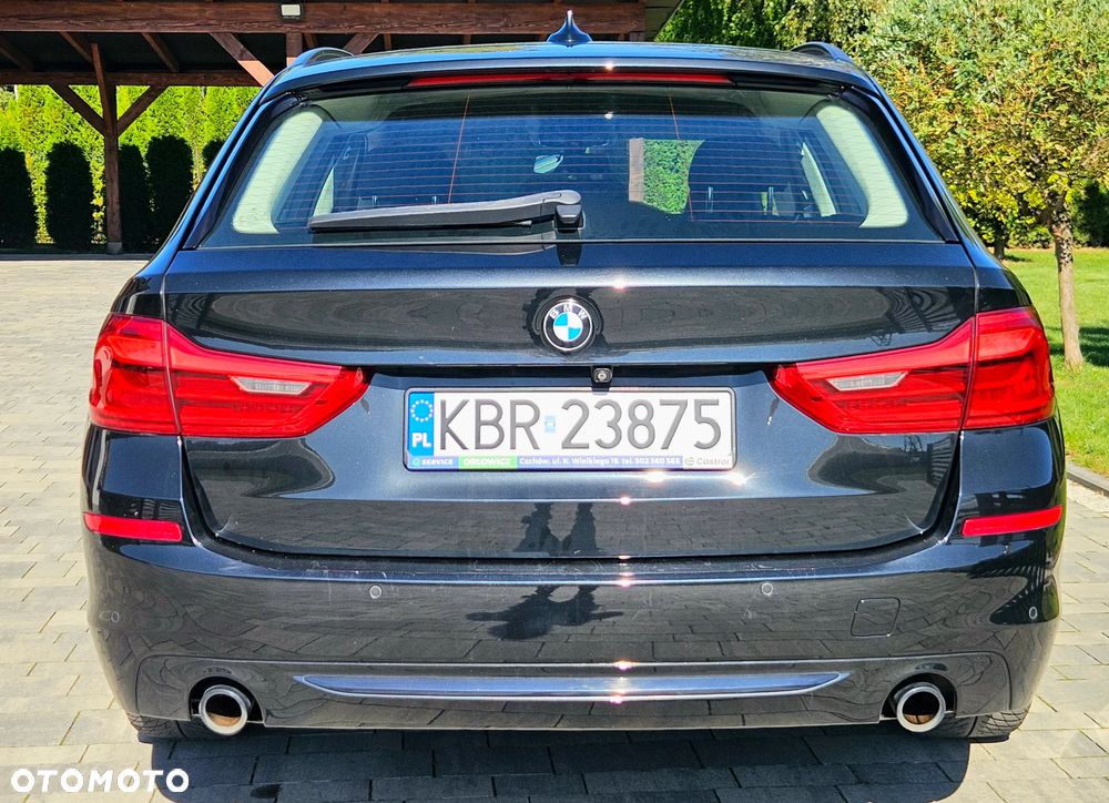 BMW Seria 5 530d xDrive Sport Line - 10