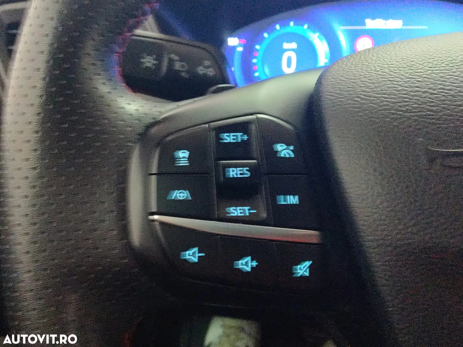 Ford Kuga 2.0 EcoBlue A8 AWD ST Line X - 25