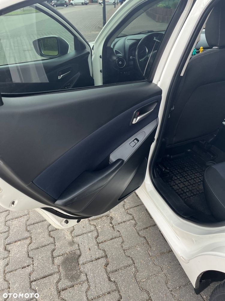 Mazda 2 - 8