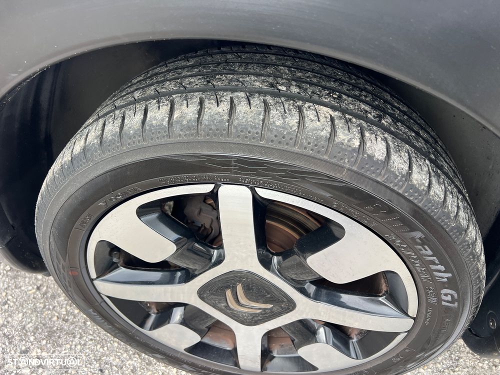 Citroën C4 Cactus 1.2 PureTech Shine - 17