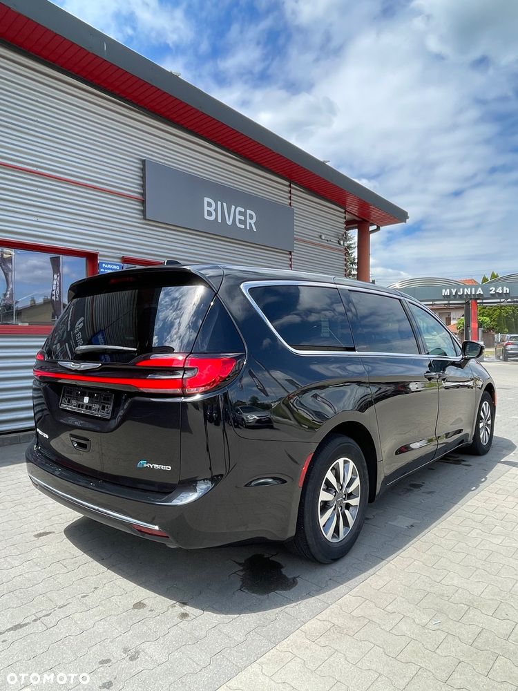 Chrysler Pacifica - 17