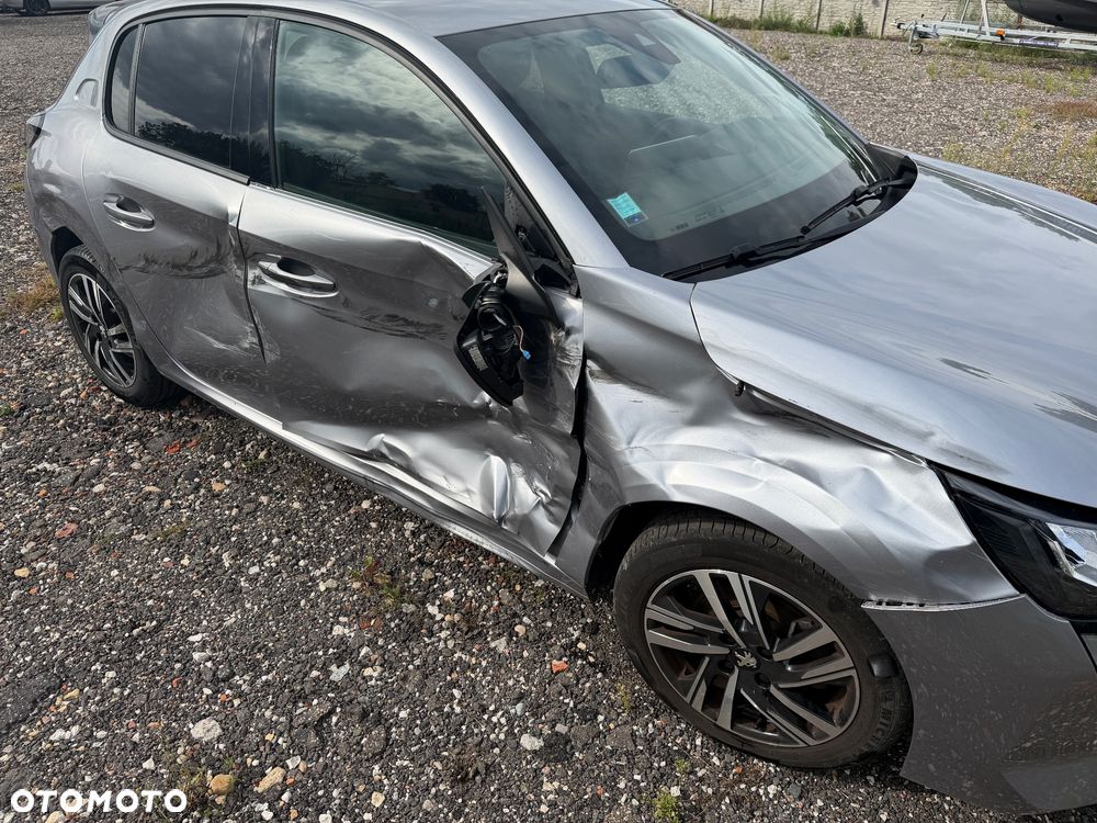 Peugeot 208 - 9