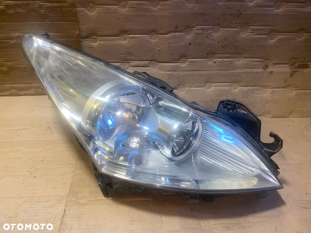 Lampa Peugeot 3008 5008 9682519080 prawa lewa OE - 5