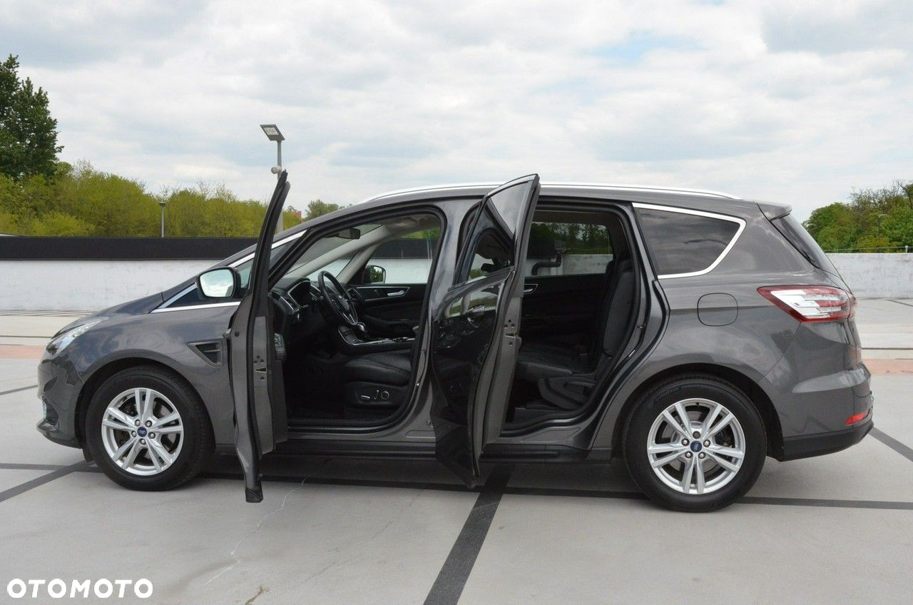 Ford S-Max 2.0 TDCi 4WD Titanium PowerShift - 40