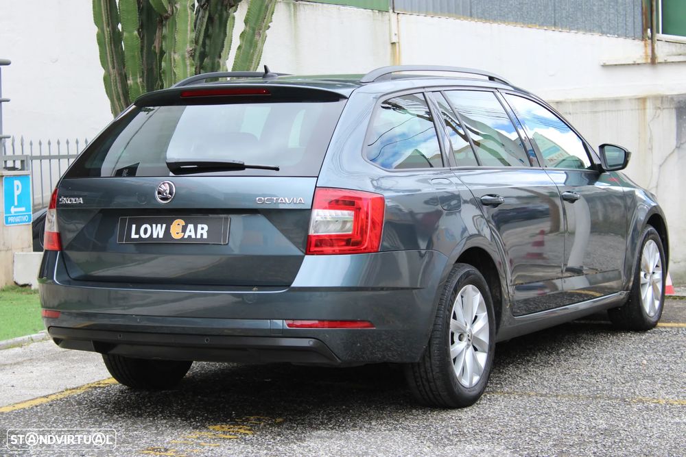 Skoda Octavia Break 1.6 TDi Ambition DSG - 12