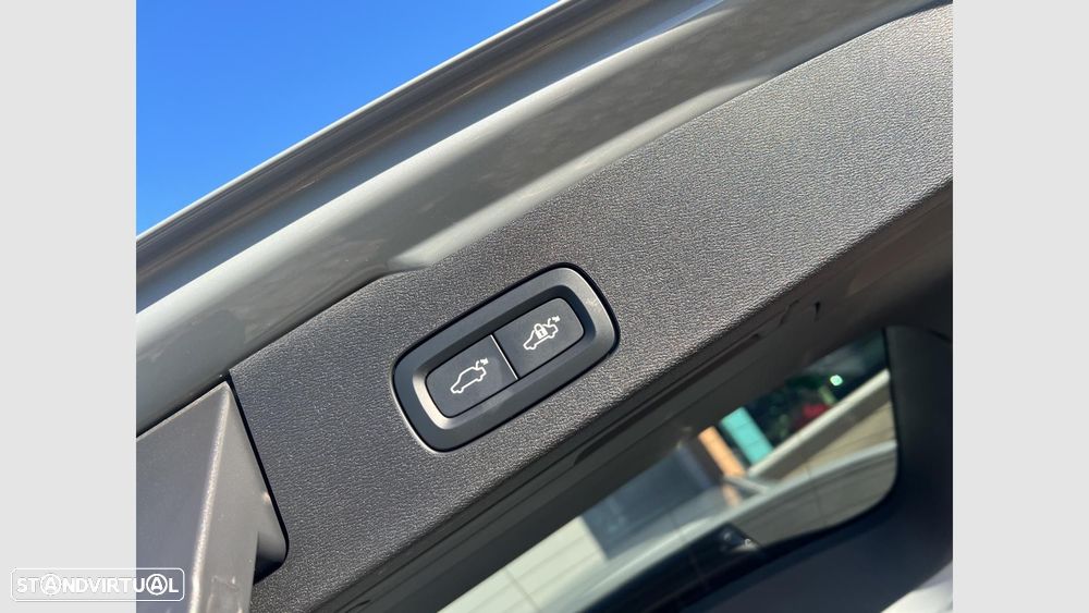 Volvo V60 2.0 T6 AWD TE Plus Bright - 17