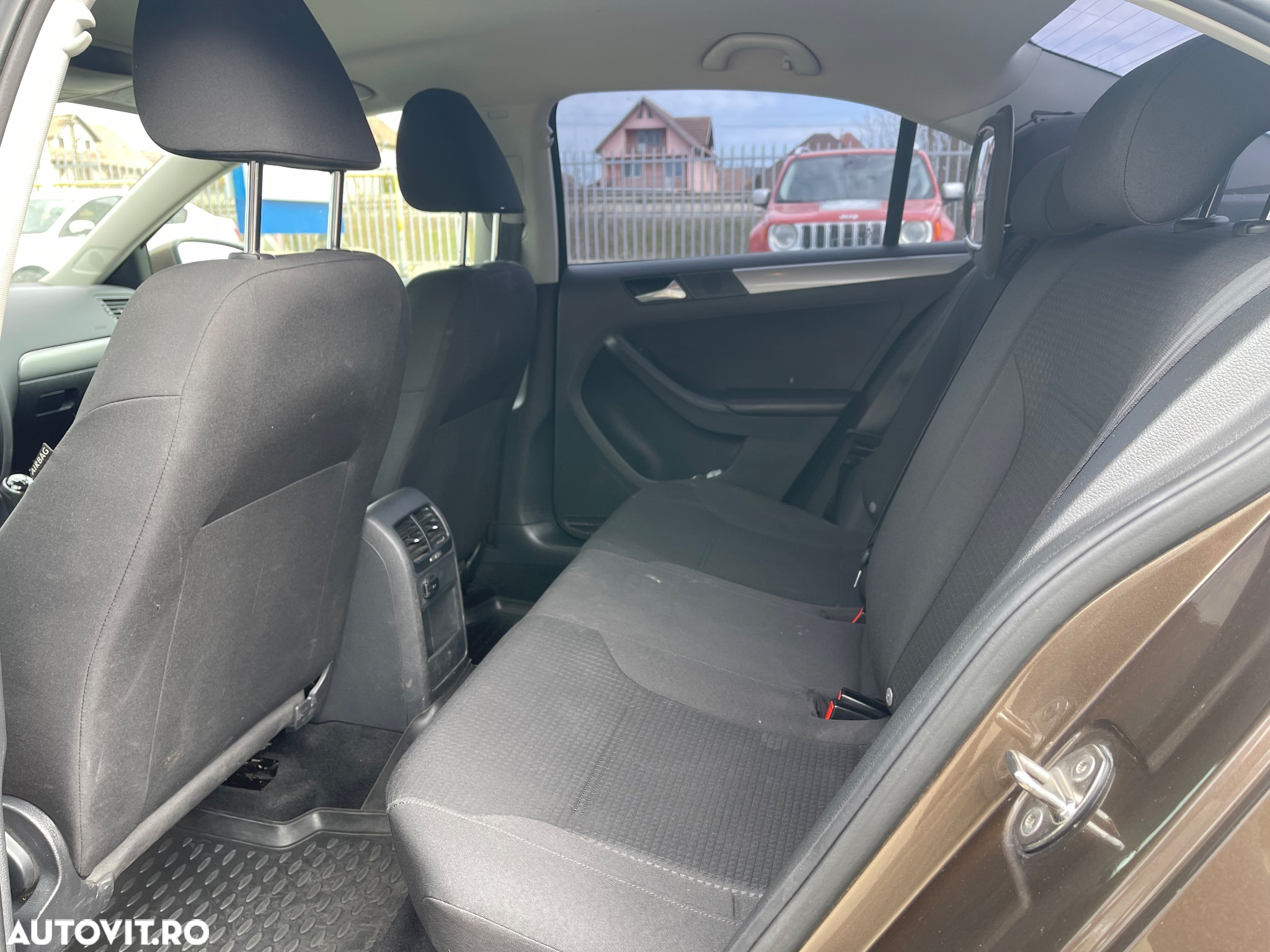 Volkswagen Jetta 1.2 TSI Comfortline - 9