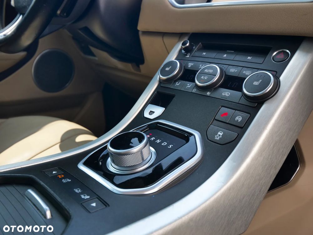 Land Rover Range Rover Evoque - 21