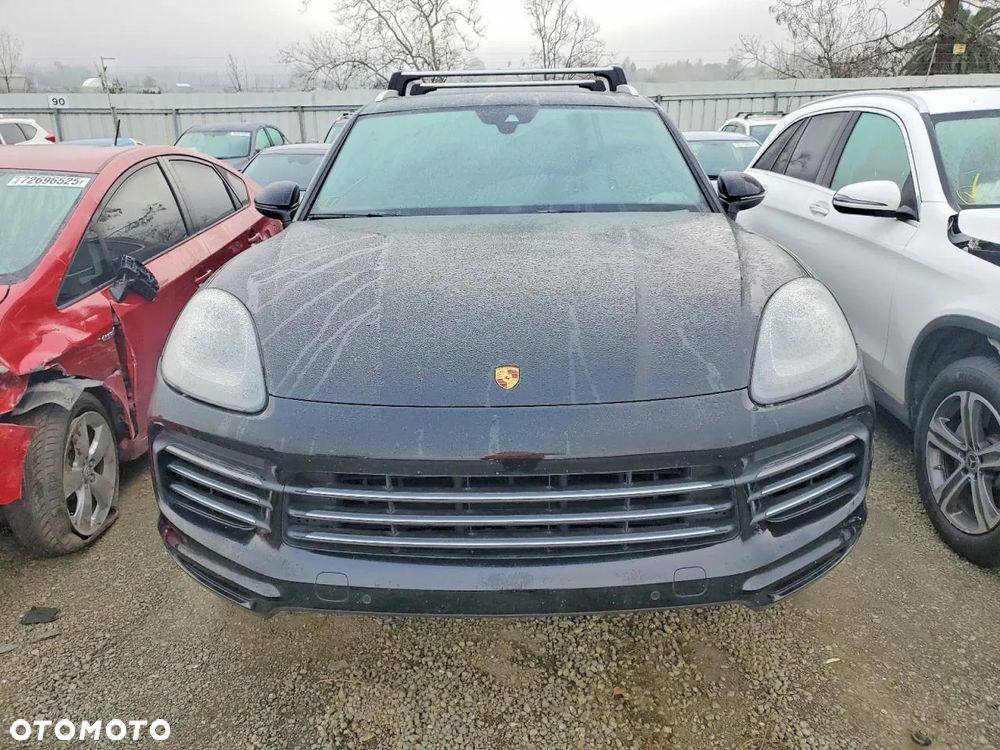 Porsche Cayenne Standard - 5