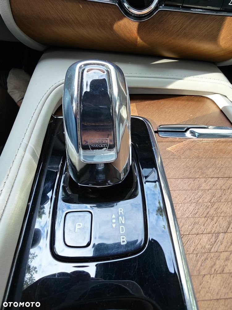 Volvo XC 90 T8 AWD Twin Engine Geartronic Inscription - 38