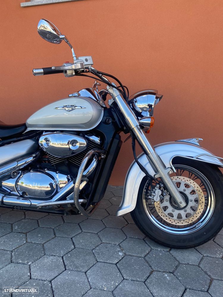 Suzuki Intruder VL 800 - 2