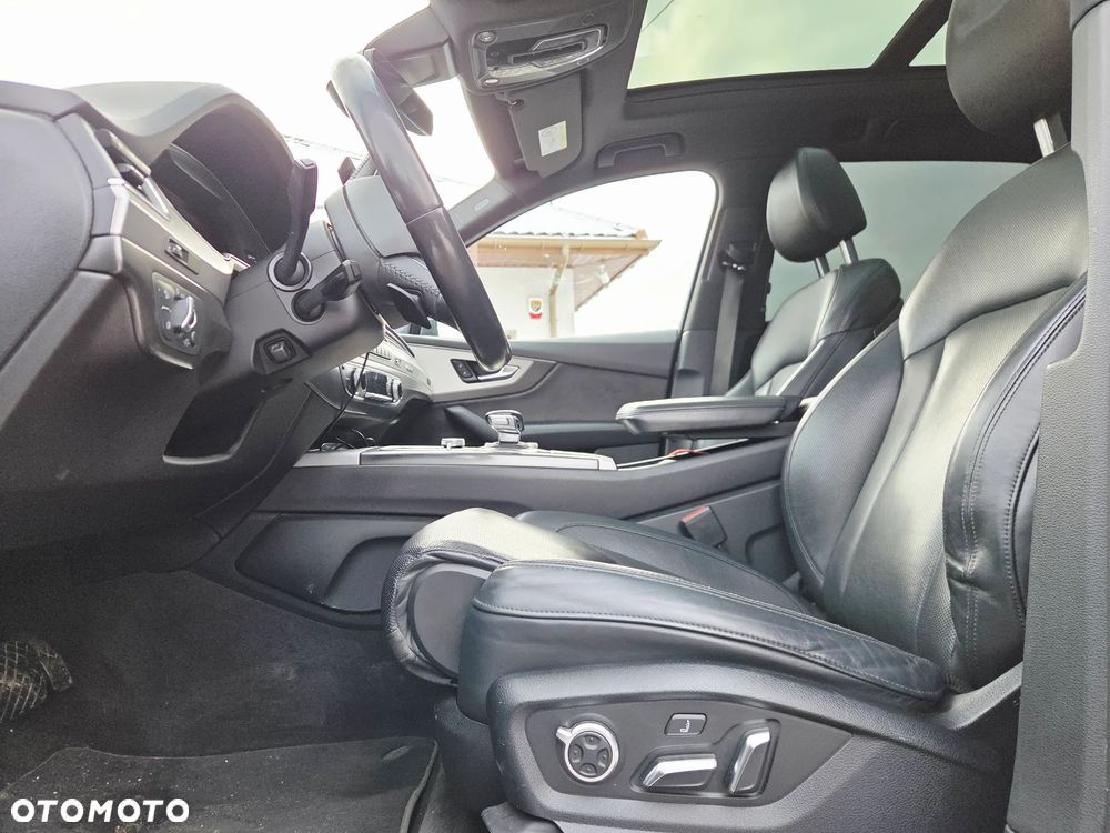 Audi Q7 - 11