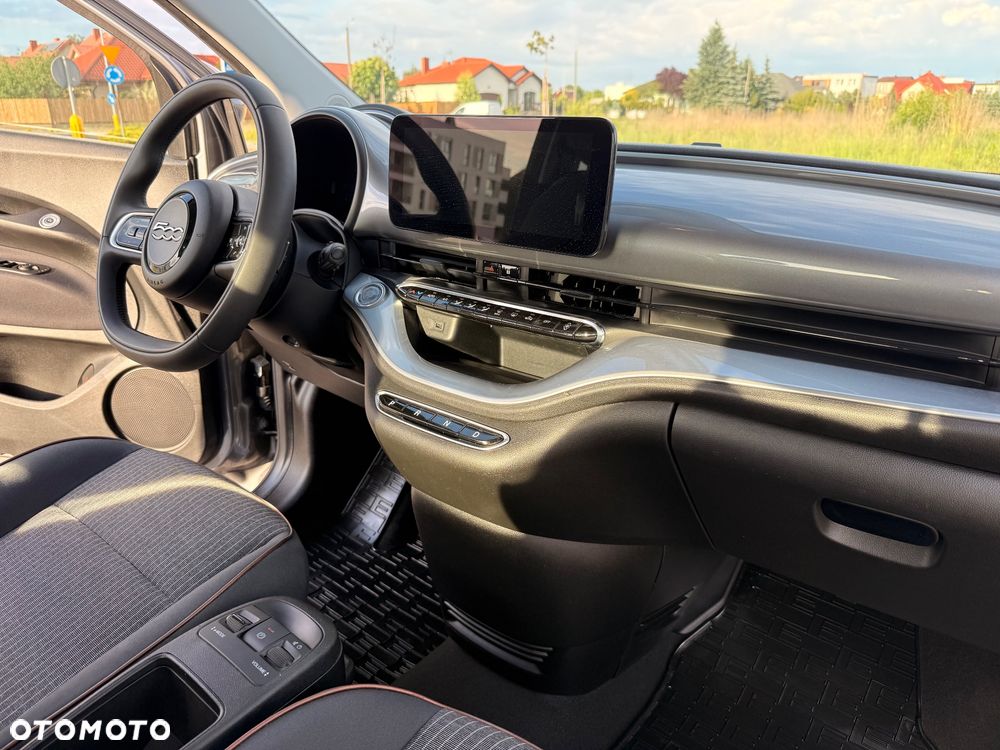 Fiat 500e 42kWh Icon - 16