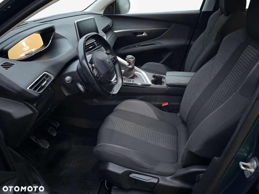 Peugeot 5008 - 16