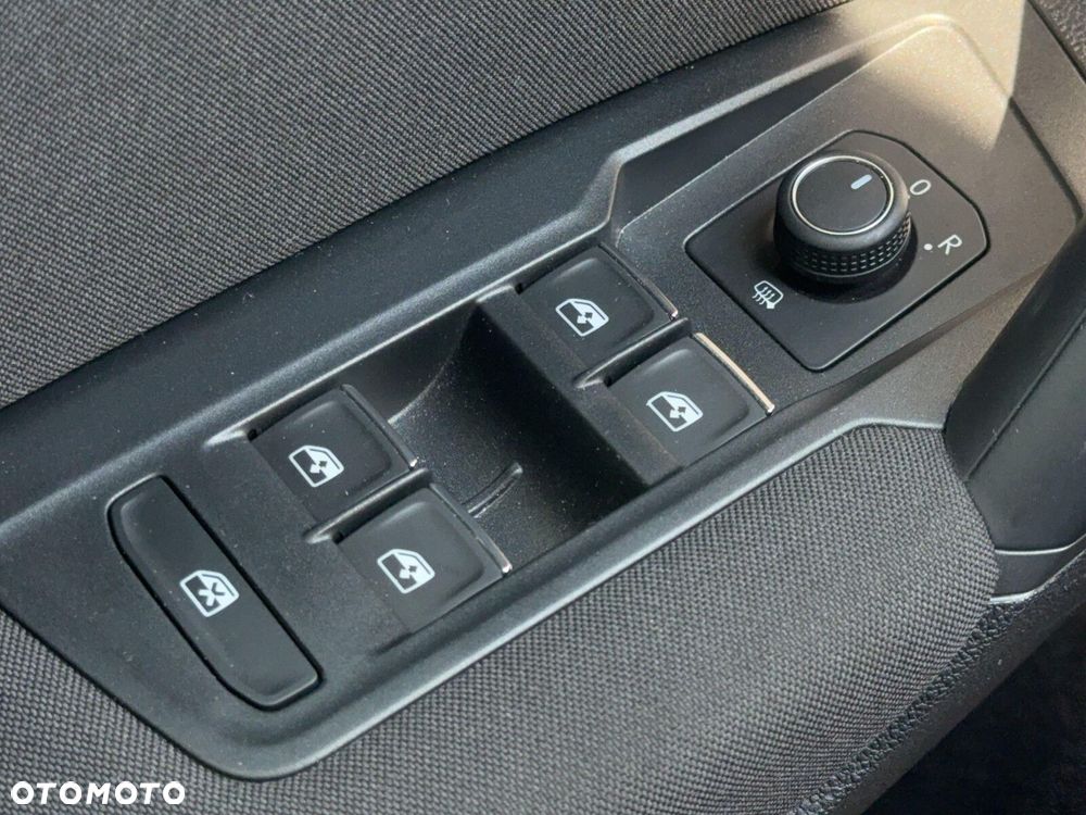 Volkswagen Tiguan - 31