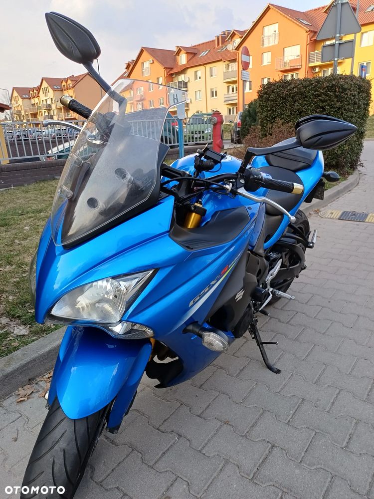 Suzuki GSX 1000 - 14