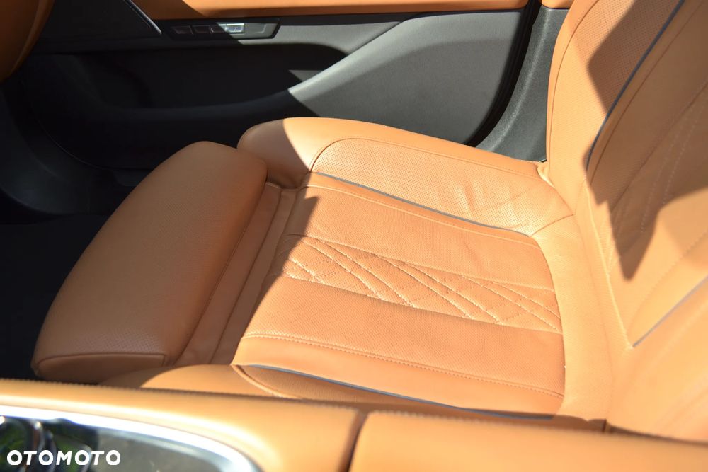 BMW Seria 7 730d xDrive - 13