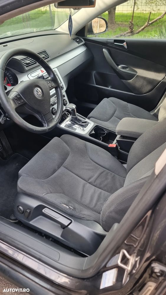 Volkswagen Passat 2.0 TDI DPF DSG Highline - 10