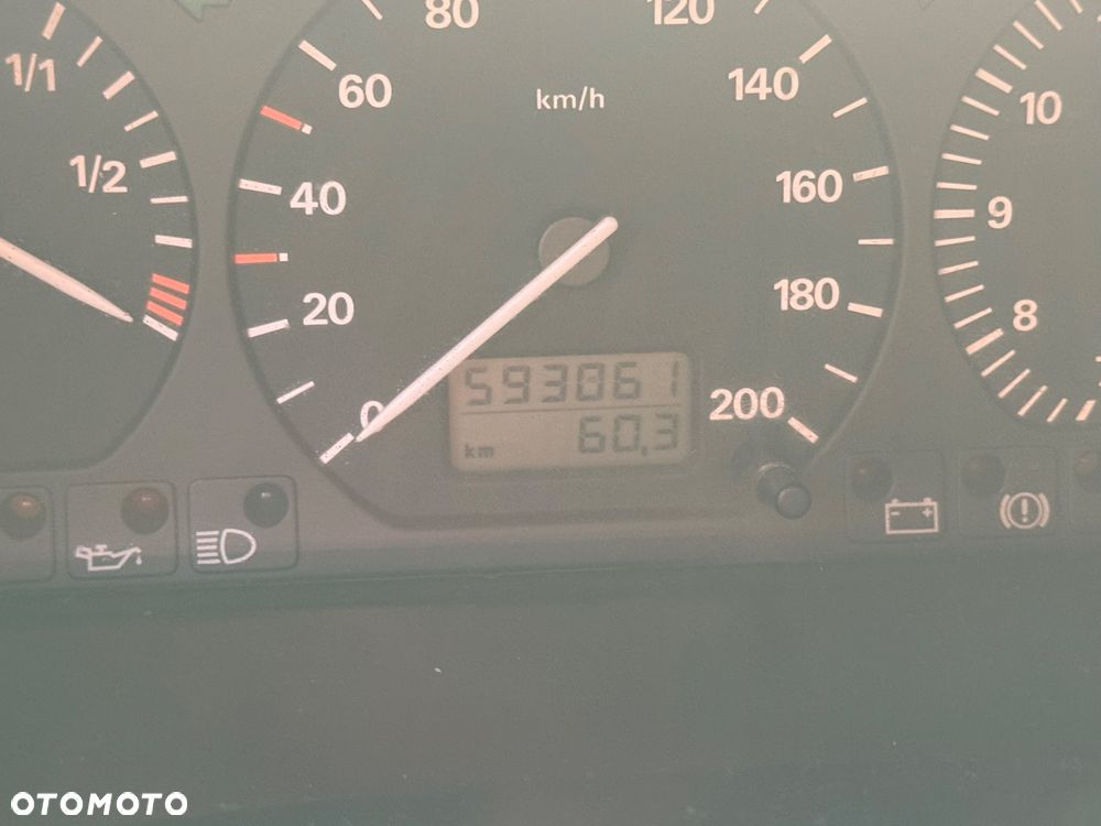 Volkswagen Transporter - 10