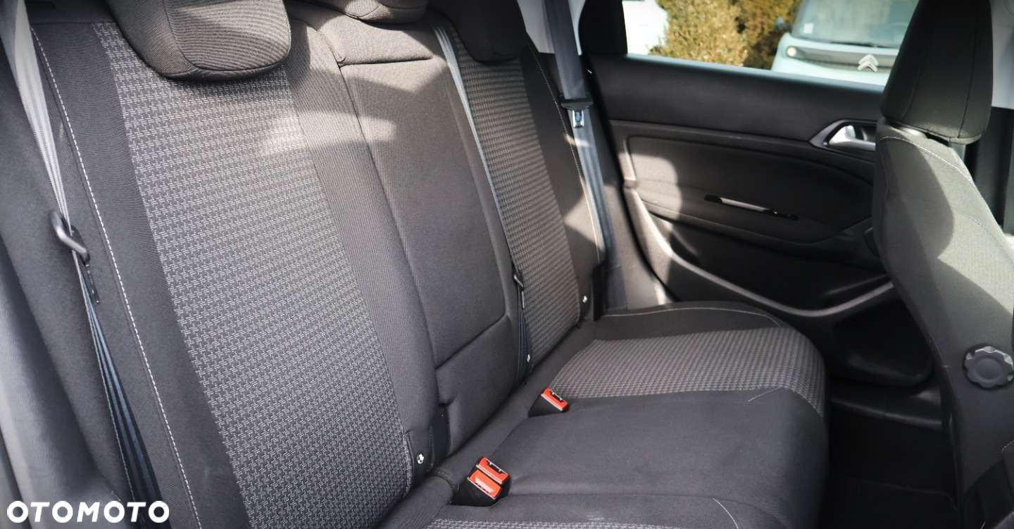 Peugeot 308 - 14