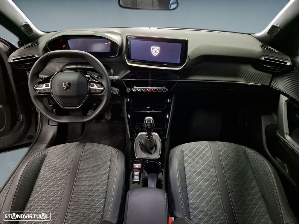 Peugeot 2008 1.2 PureTech Allure - 12