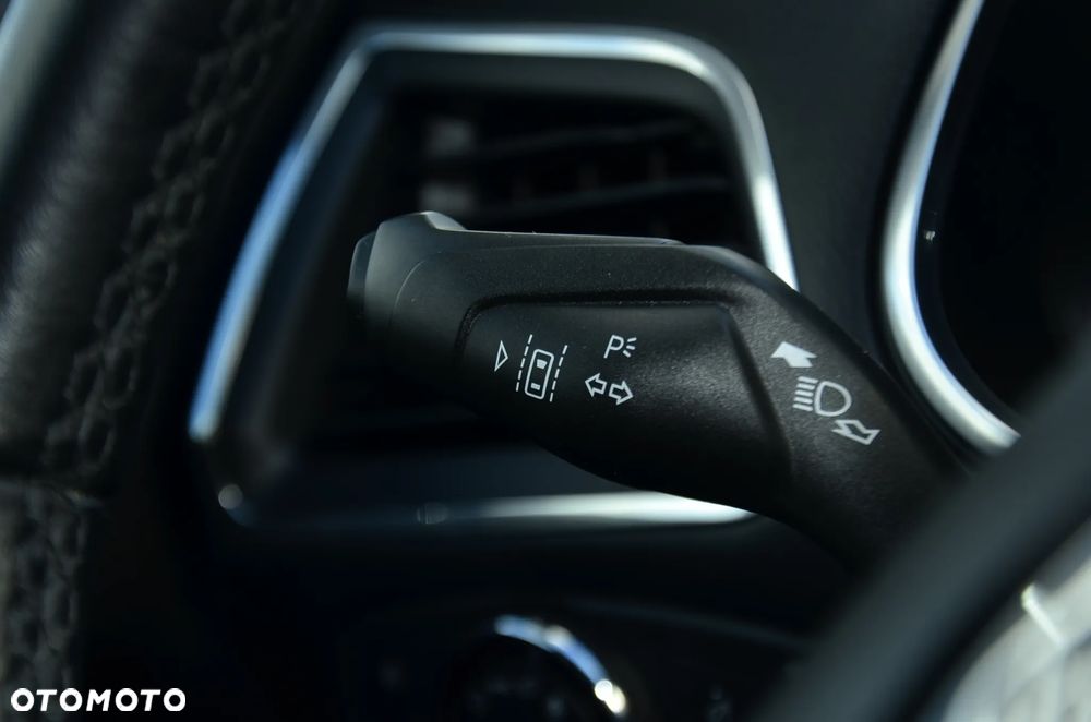 Ford S-Max 2.0 EcoBlue Titanium - 34