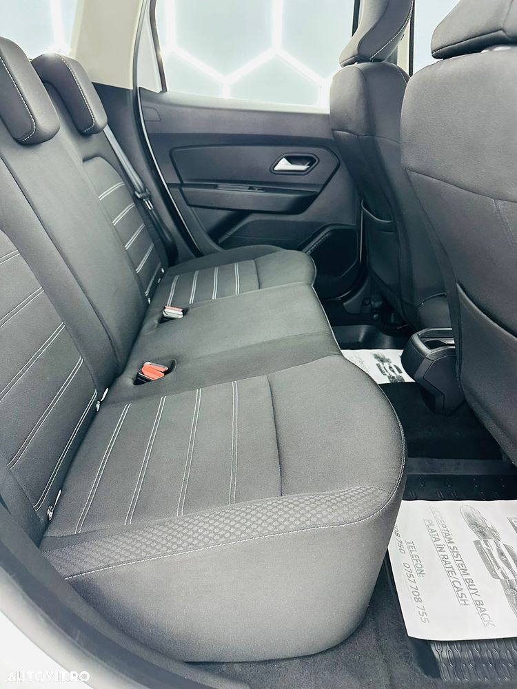 Dacia Duster TCe 90 2WD Essential - 11