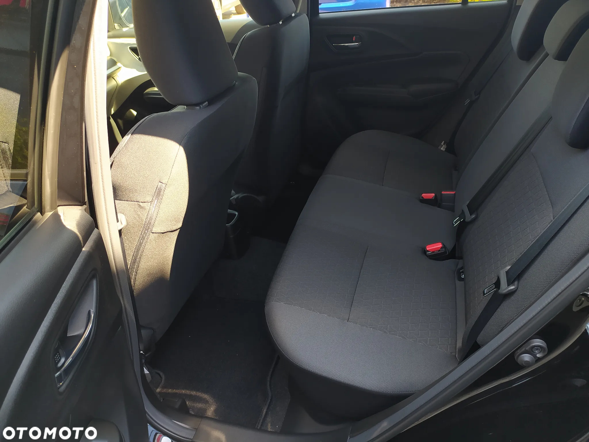 Suzuki Swift 1.2 Dualjet SHVS Premium Plus CVT - 25