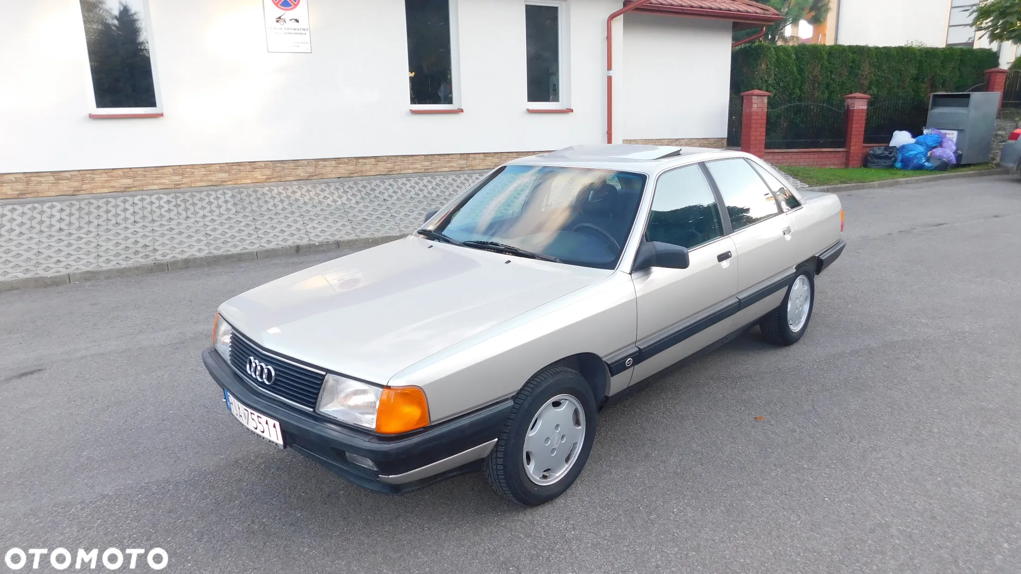 Audi 100 1.8 E - 22