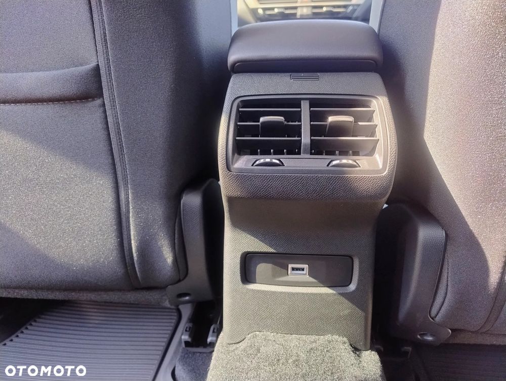 Citroën C4X 1.2 mHEV Max eDCT6 - 30