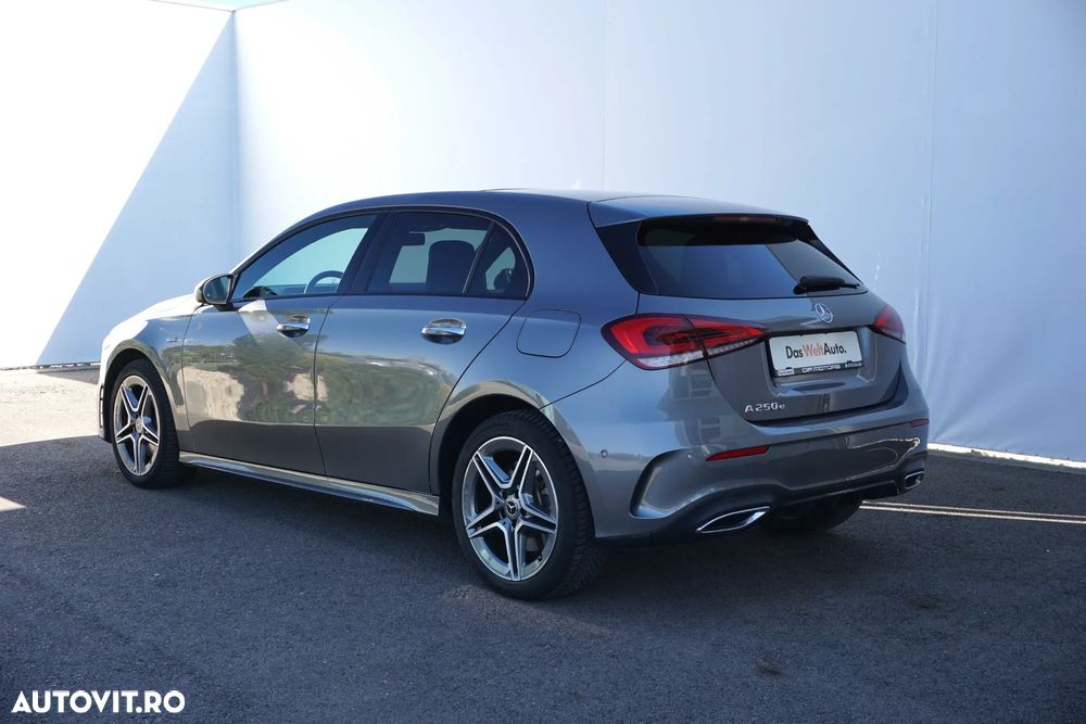 Mercedes-Benz A 250 e Aut. - 3