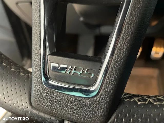 Skoda Octavia Combi Diesel 2.0 TDI DSG RS - 25